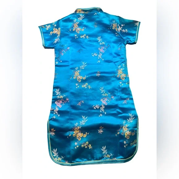 Chinese Classic Satin Dress for kids size 6 - Picture 4 of 6